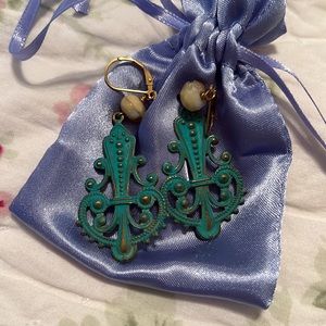 Turquoise colored earrings ♥️